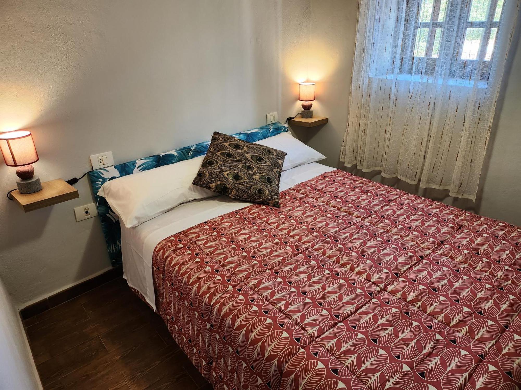 Oasis Hill Икод де лос Винос Стая снимка